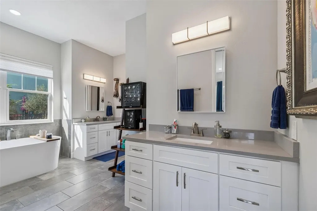 1516 Grandview Drive Tarpon Springs FL 34689
