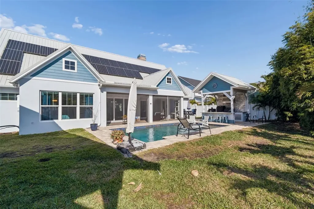 1516 Grandview Drive Tarpon Springs FL 34689