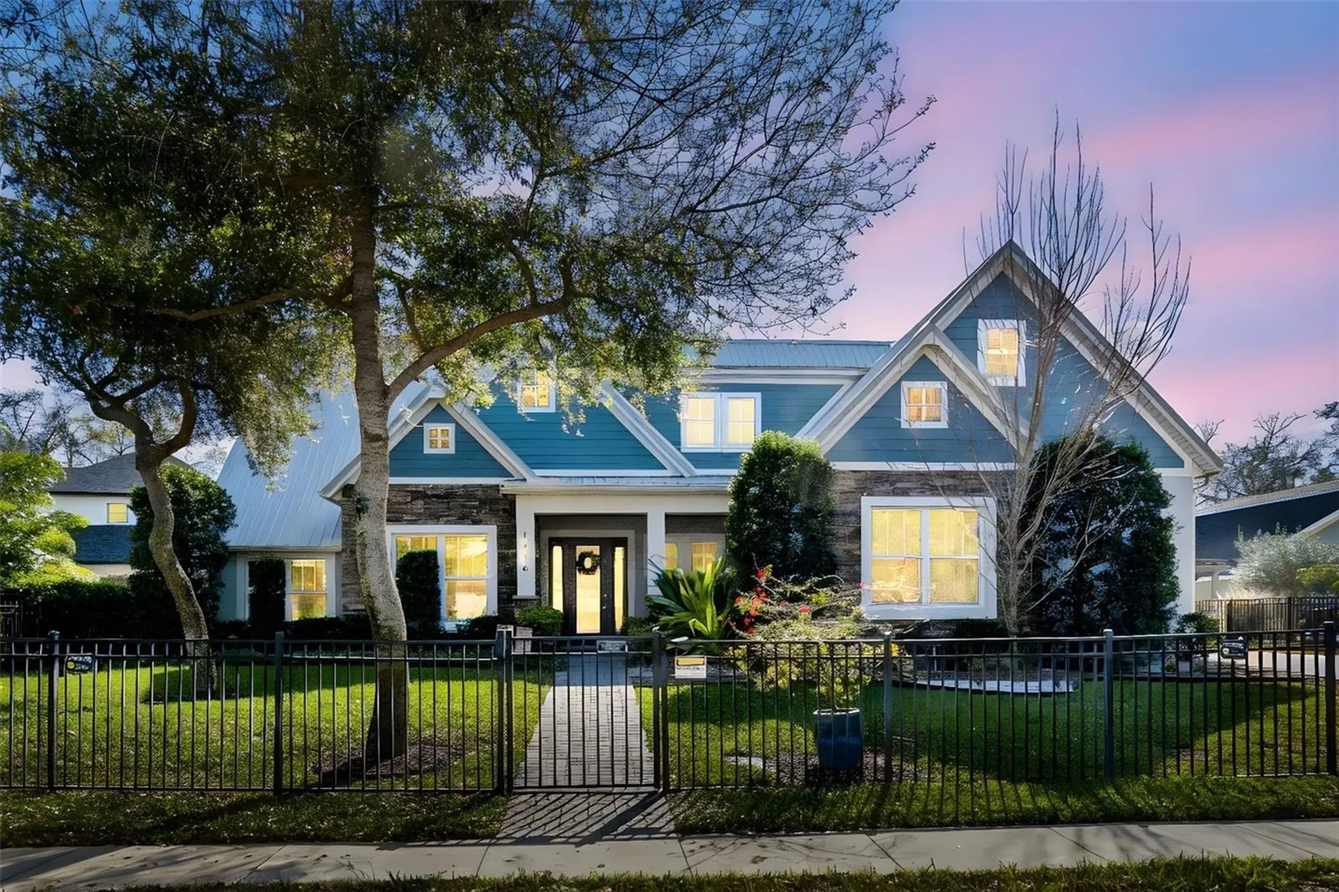 1516 Grandview Drive Tarpon Springs FL 34689