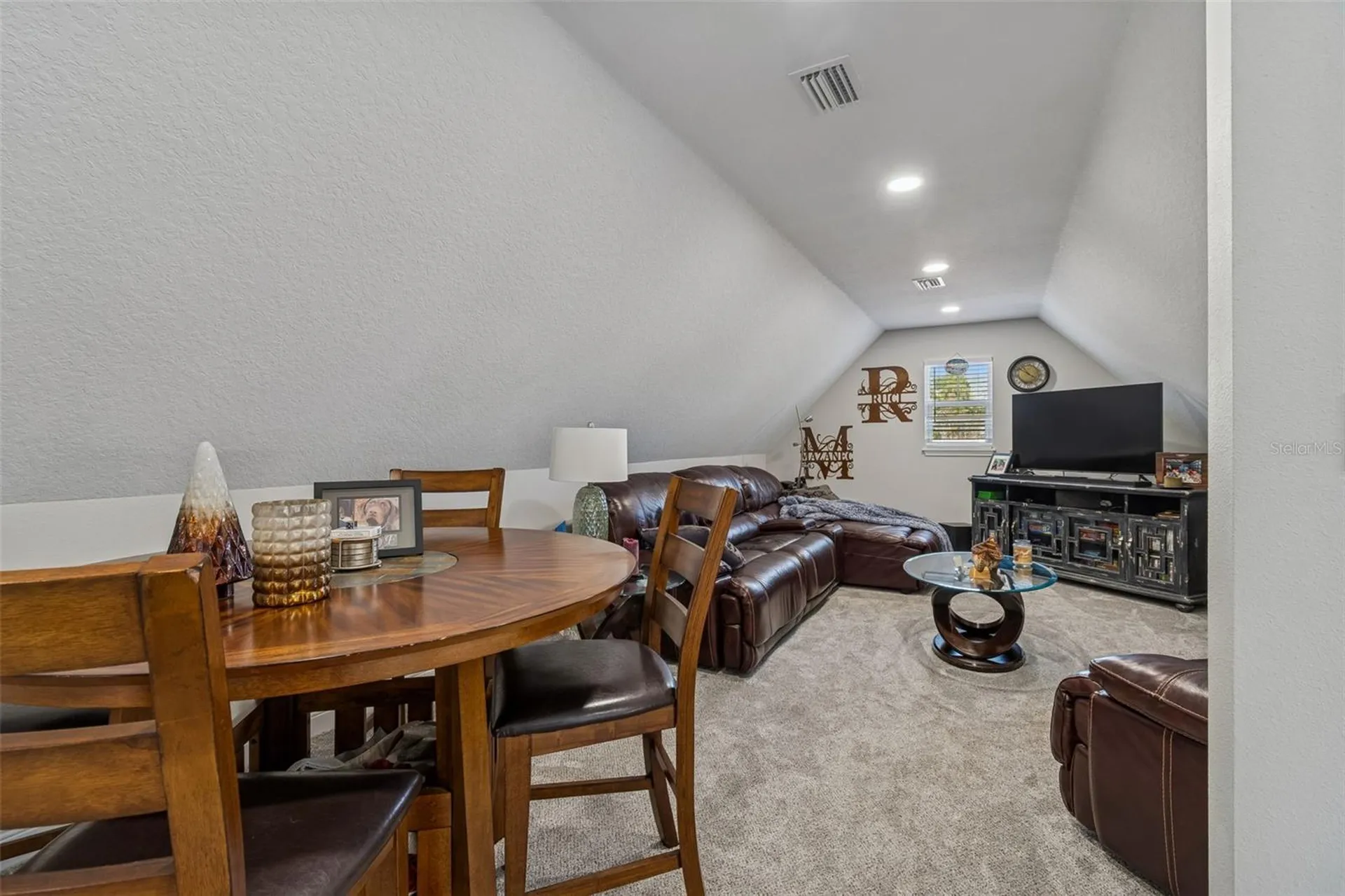 1516 Grandview Drive Tarpon Springs FL 34689