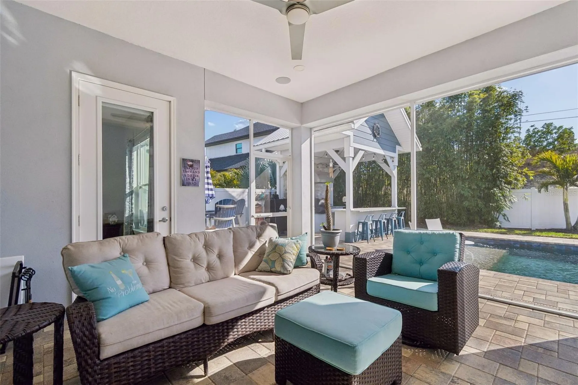 1516 Grandview Drive Tarpon Springs FL 34689