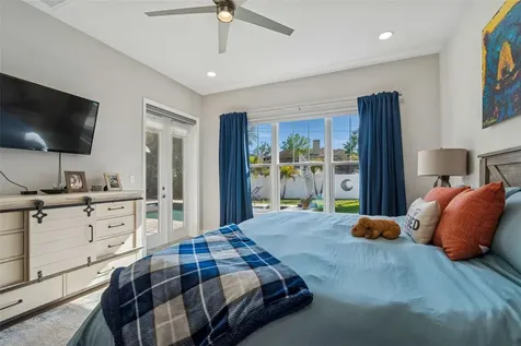 1516 Grandview Drive Tarpon Springs FL 34689