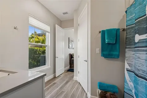 1516 Grandview Drive Tarpon Springs FL 34689