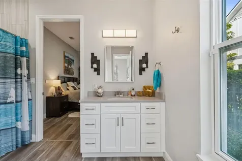 1516 Grandview Drive Tarpon Springs FL 34689