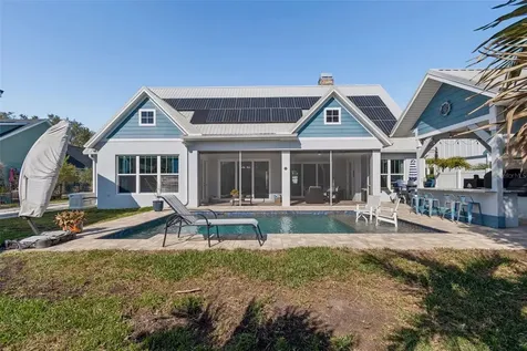 1516 Grandview Drive Tarpon Springs FL 34689