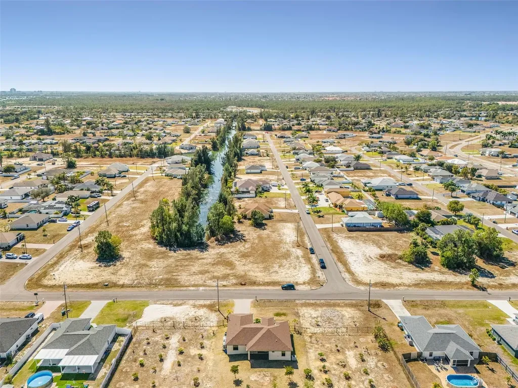 2101 NE 36th Terrace Cape Coral FL 33909