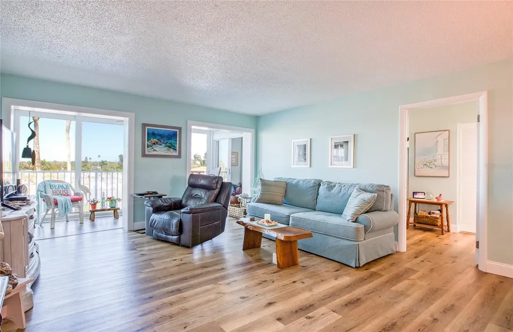 10216 Regal Drive Largo FL 33774
