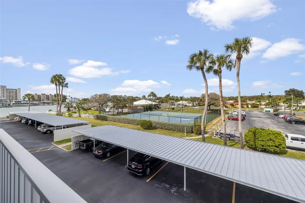 10216 Regal Drive Largo FL 33774