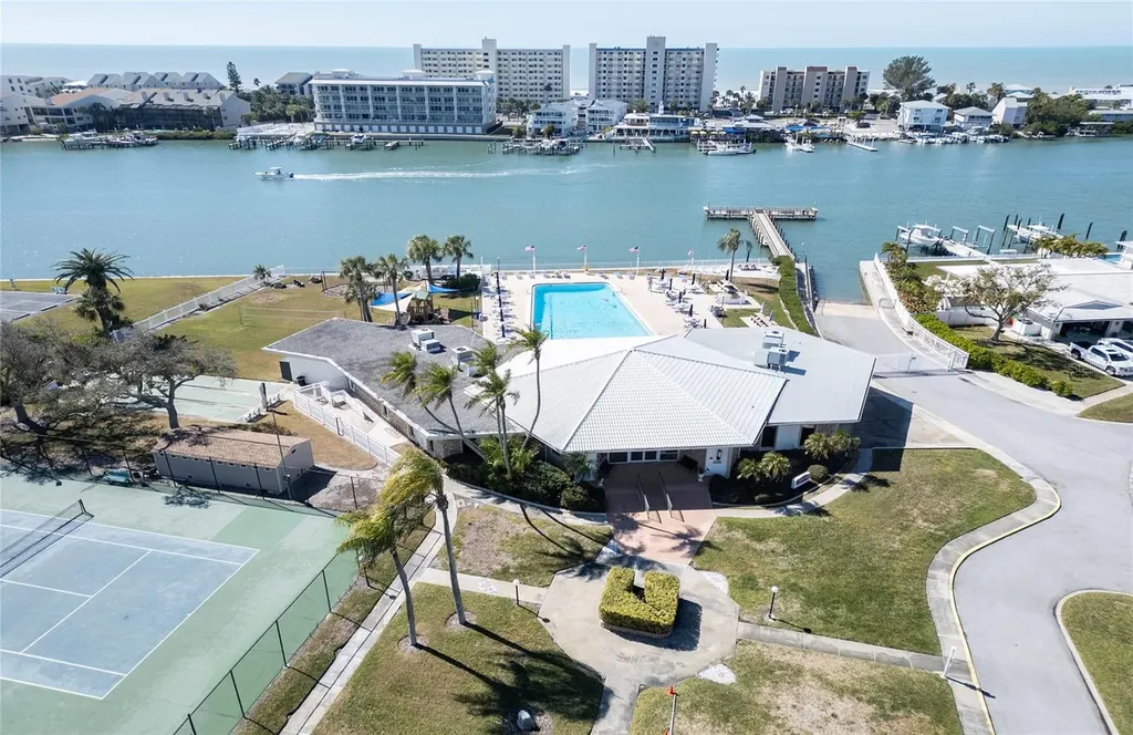 10216 Regal Drive Largo FL 33774