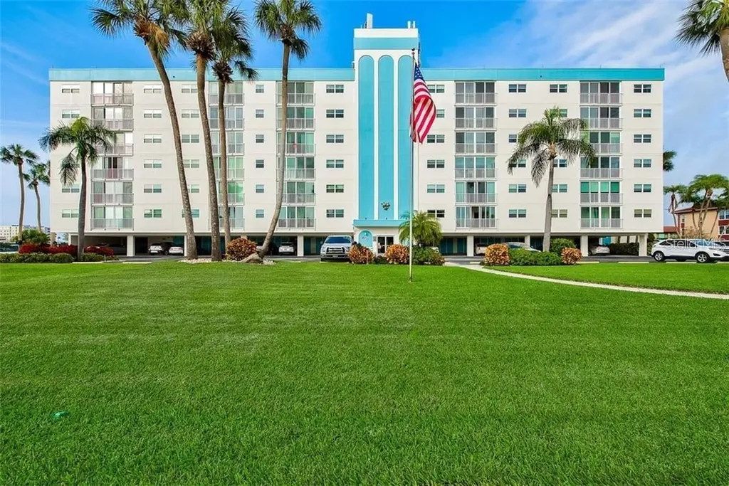 10216 Regal Drive Largo FL 33774