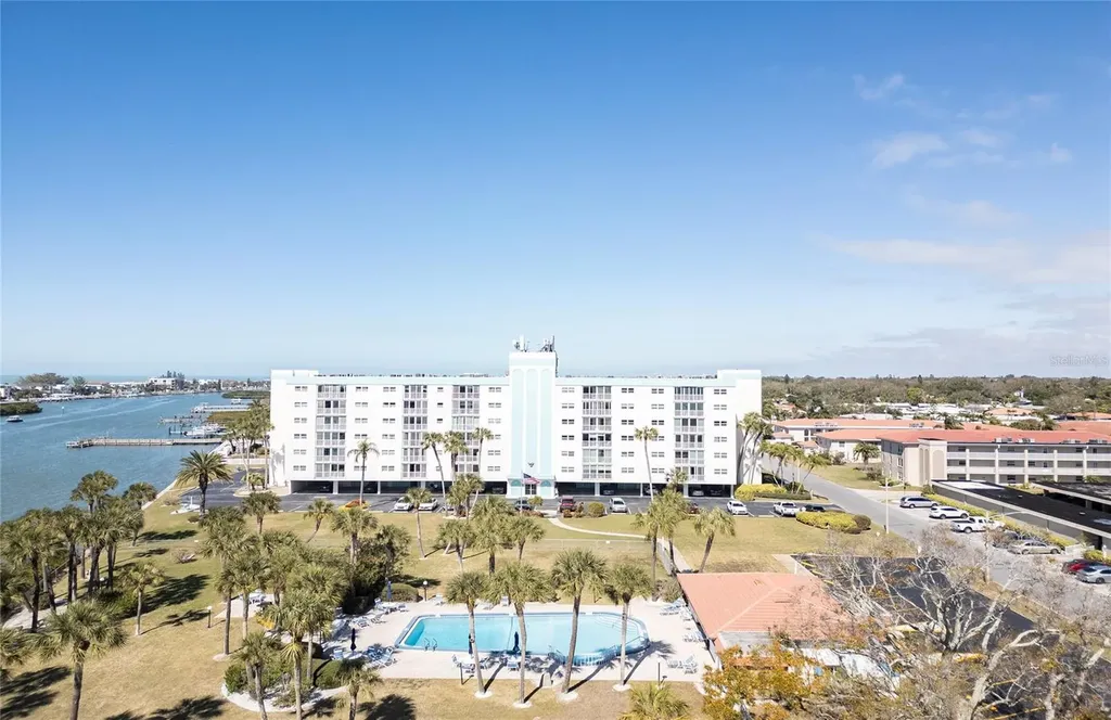 10216 Regal Drive Largo FL 33774