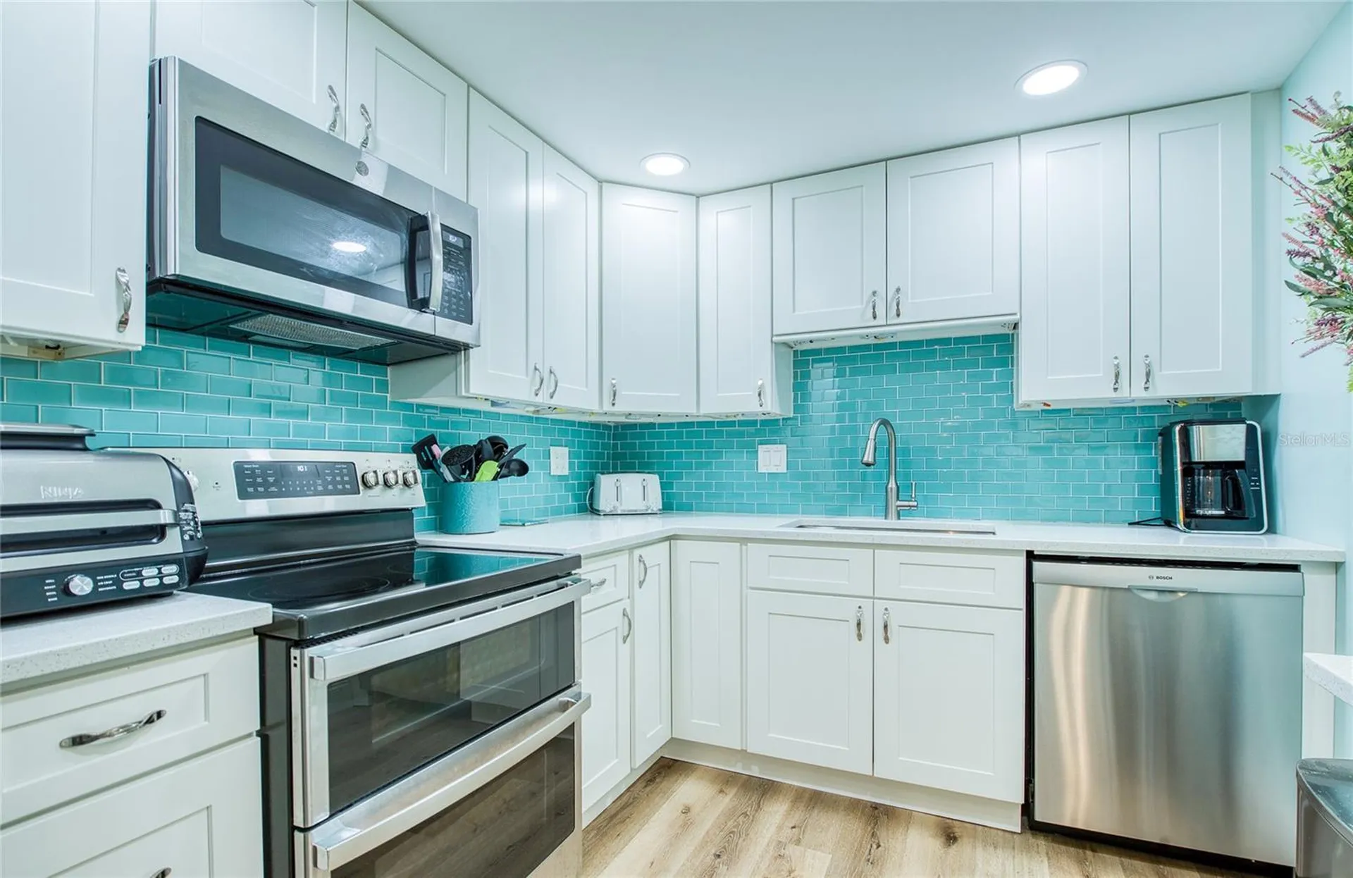 10216 Regal Drive Largo FL 33774