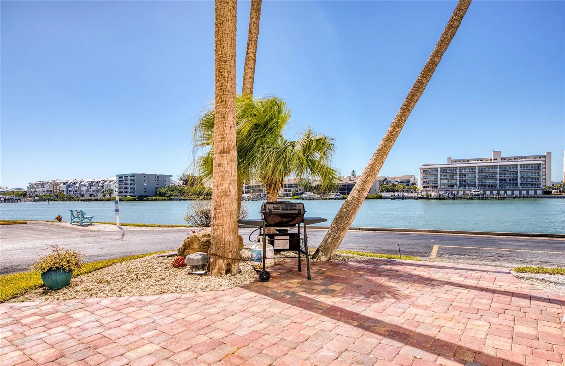 10216 Regal Drive Largo FL 33774