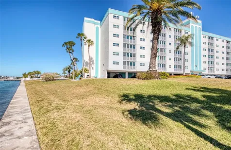 10216 Regal Drive Largo FL 33774
