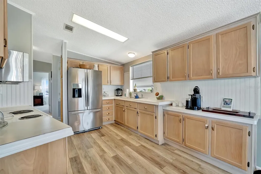 119 E Saint Johns Way Apollo Beach FL 33572