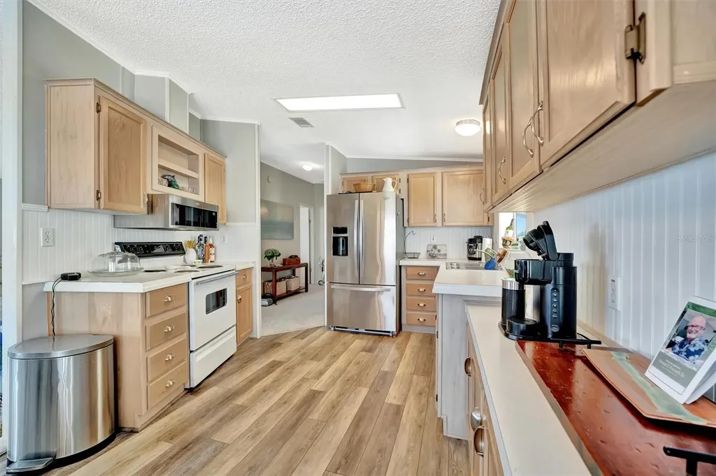 119 E Saint Johns Way Apollo Beach FL 33572