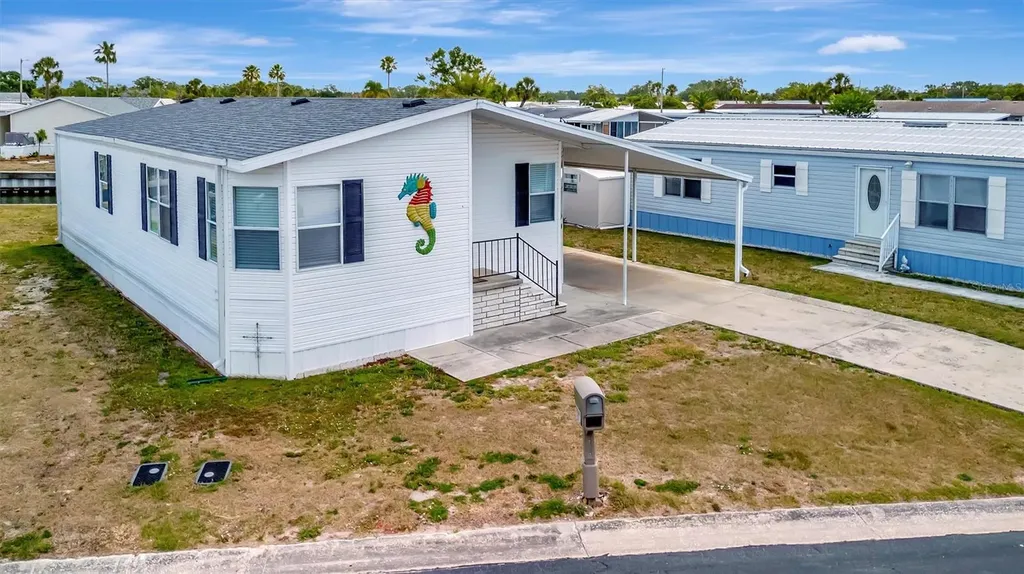 119 E Saint Johns Way Apollo Beach FL 33572