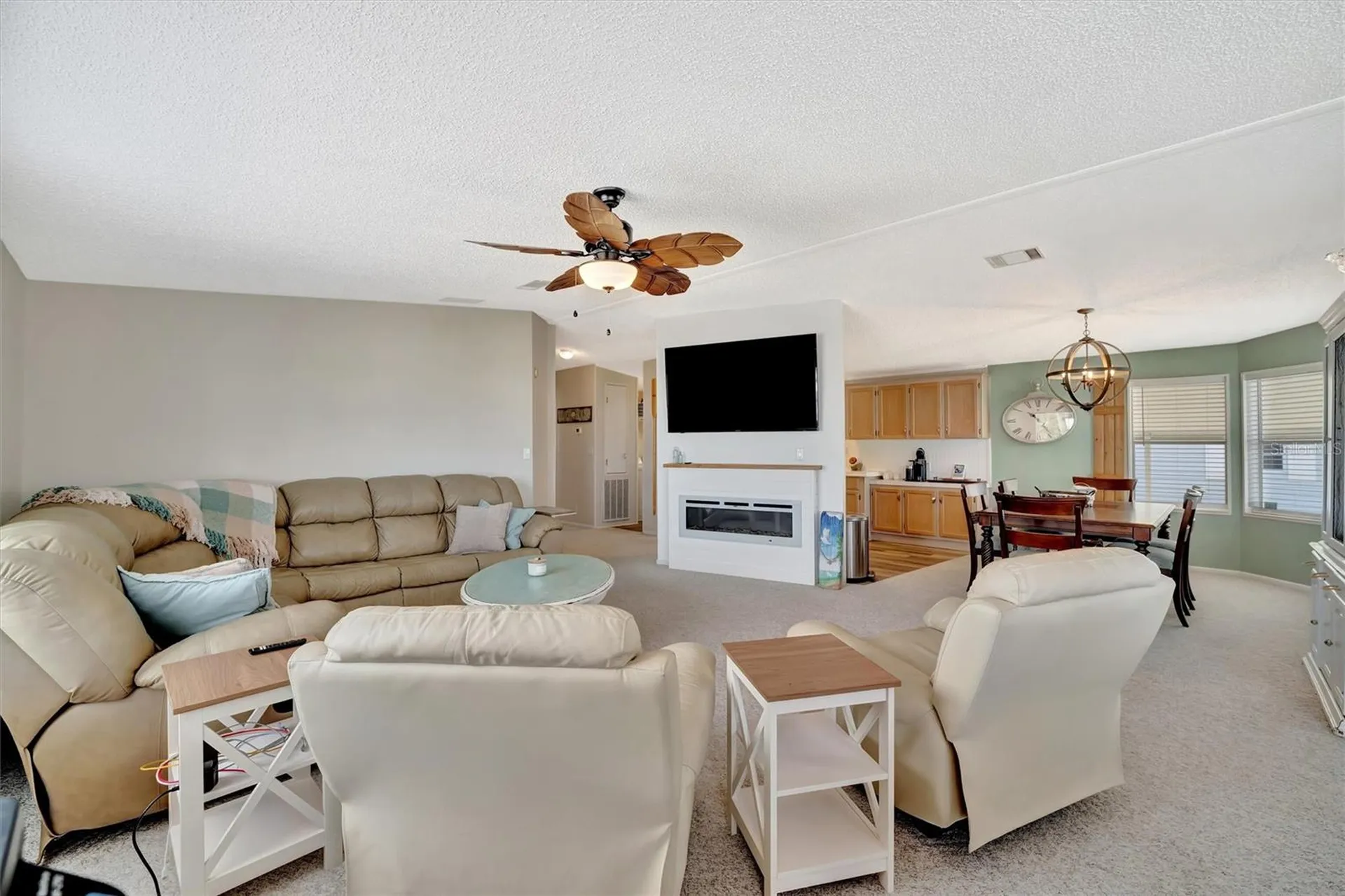 119 E Saint Johns Way Apollo Beach FL 33572