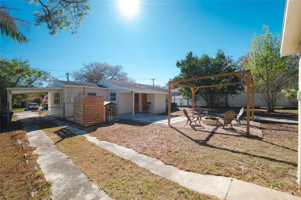 1513 W Meadowbrook Avenue Tampa FL 33612