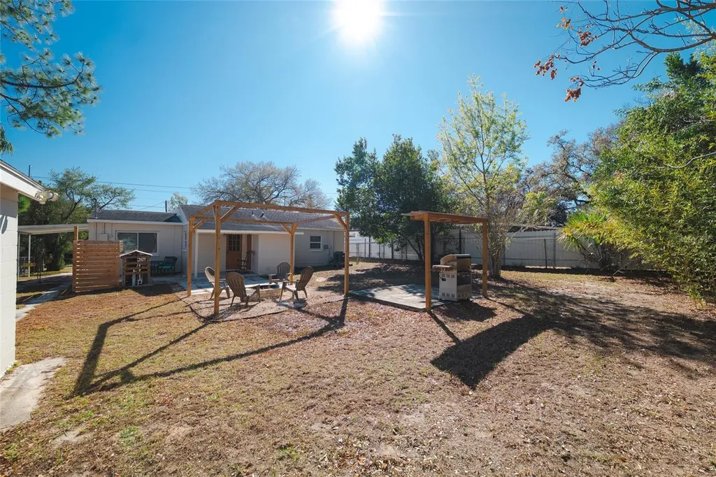 1513 W Meadowbrook Avenue Tampa FL 33612
