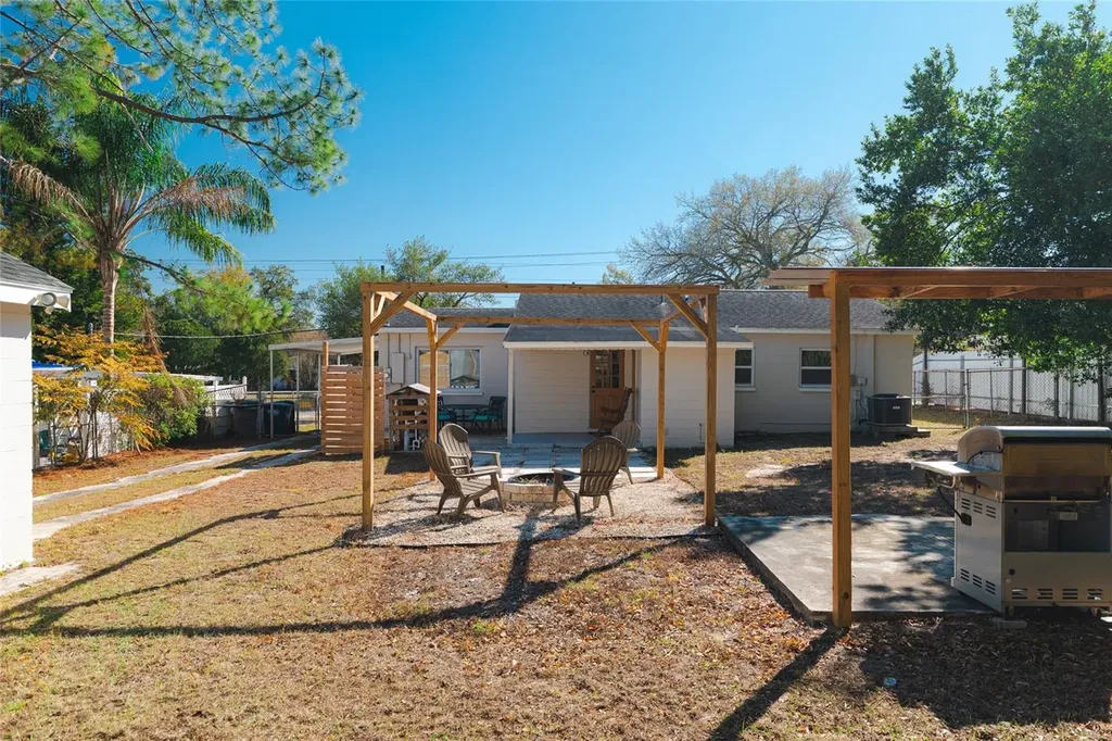 1513 W Meadowbrook Avenue Tampa FL 33612