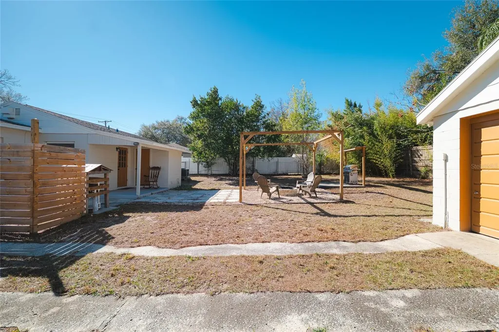 1513 W Meadowbrook Avenue Tampa FL 33612