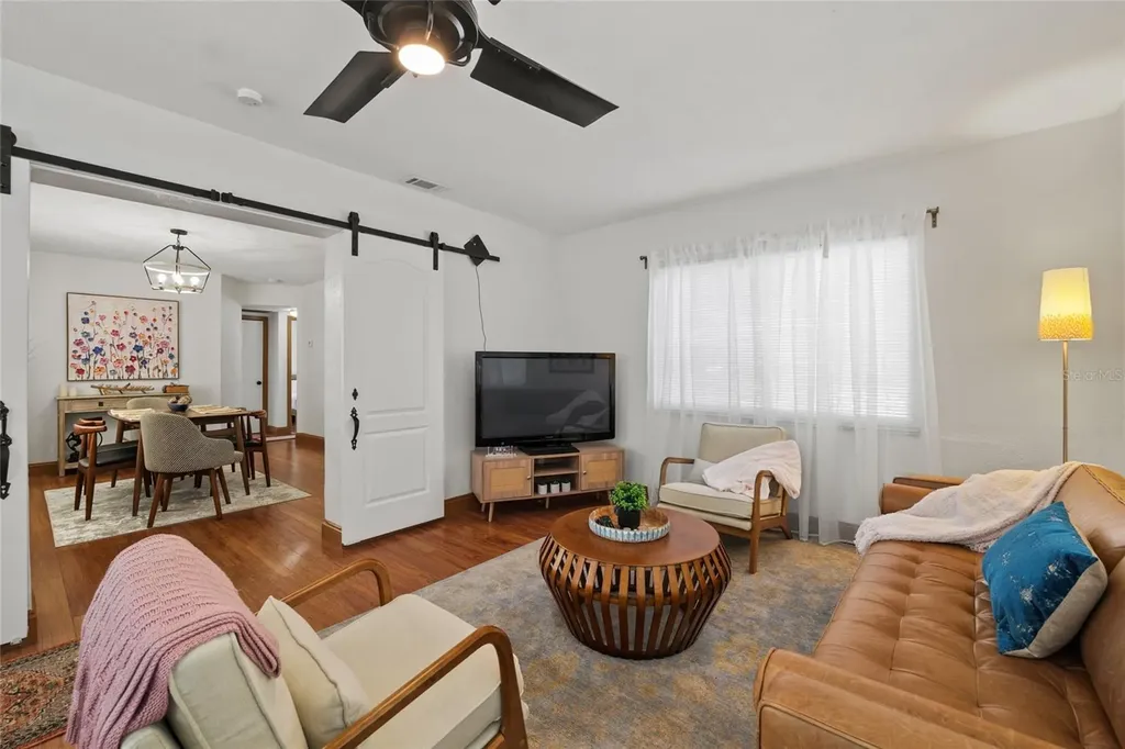 1513 W Meadowbrook Avenue Tampa FL 33612