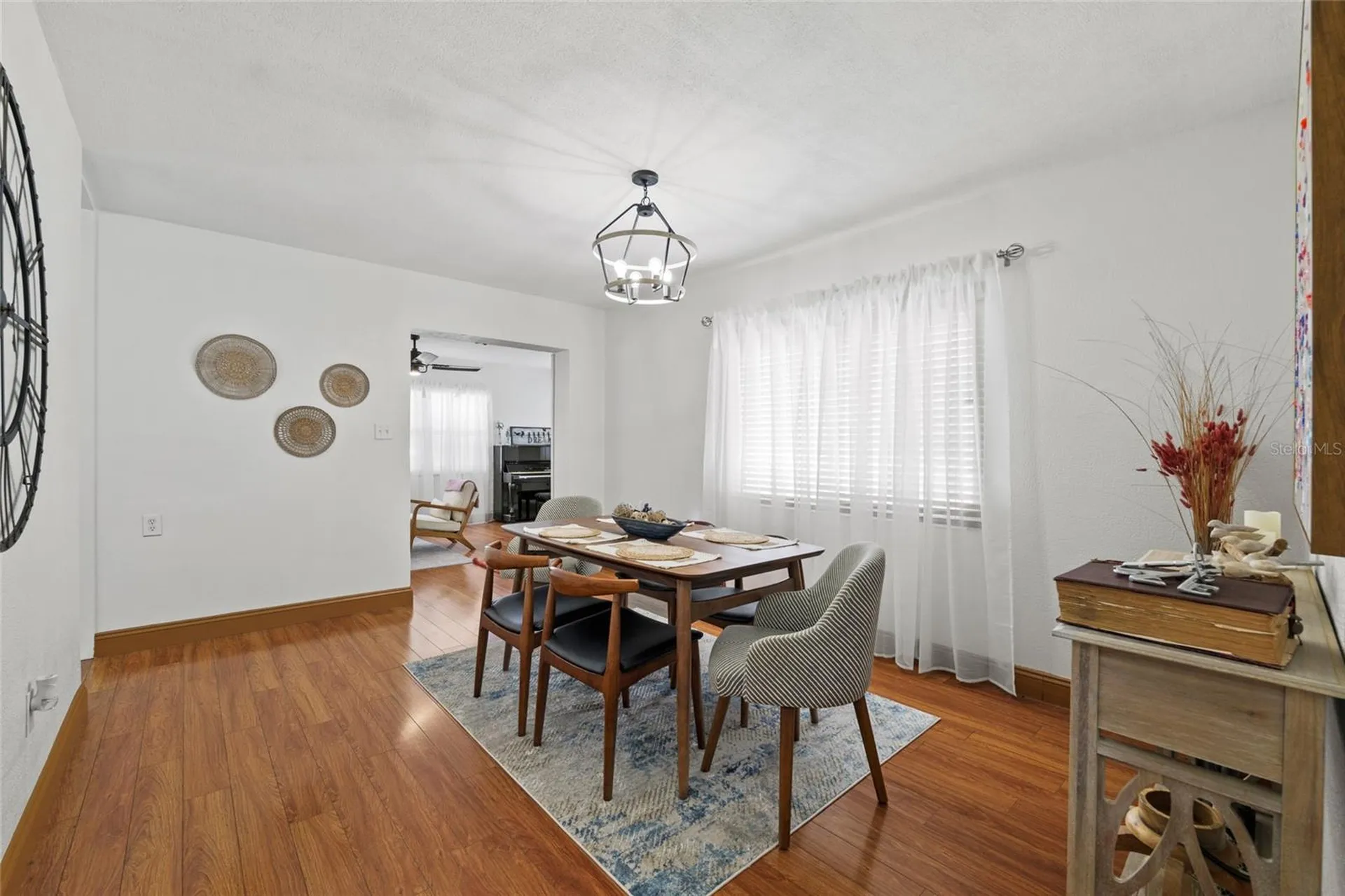 1513 W Meadowbrook Avenue Tampa FL 33612