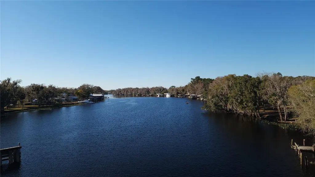 1620 River Road Astor FL 32102