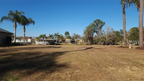 1620 River Road Astor FL 32102