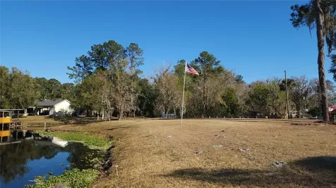 1620 River Road Astor FL 32102