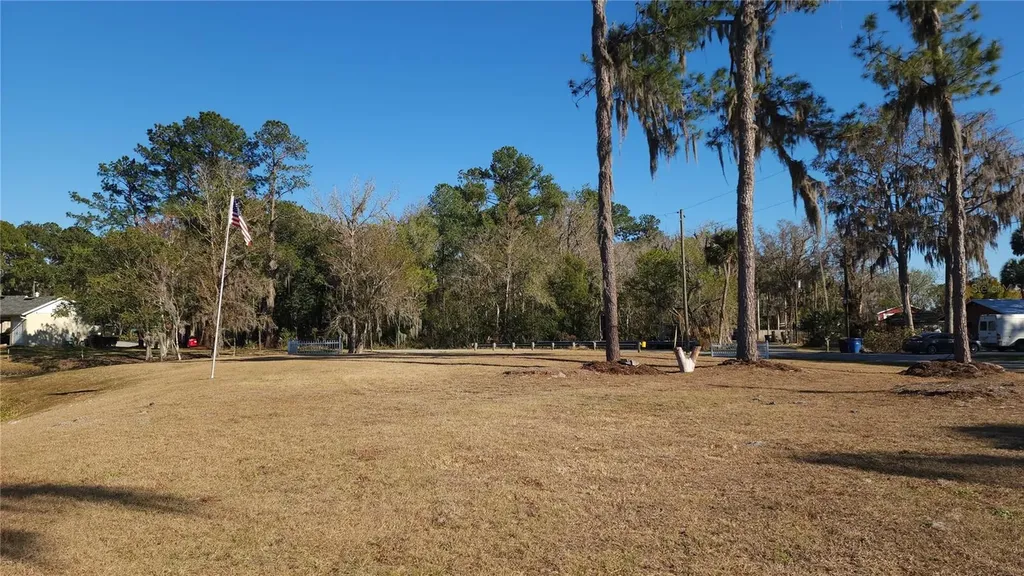 1628 River Road Astor FL 32102
