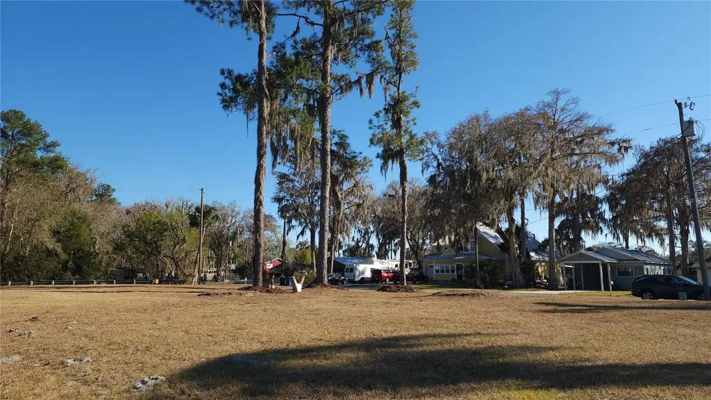 1628 River Road Astor FL 32102