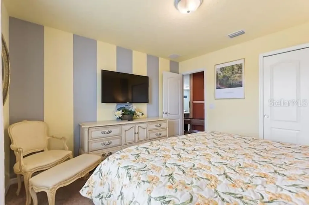 1627 Lima Avenue Kissimmee FL 34747
