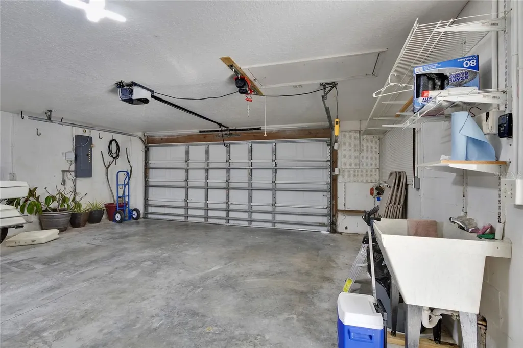 7095 Blackbird Avenue Weeki Wachee FL 34613