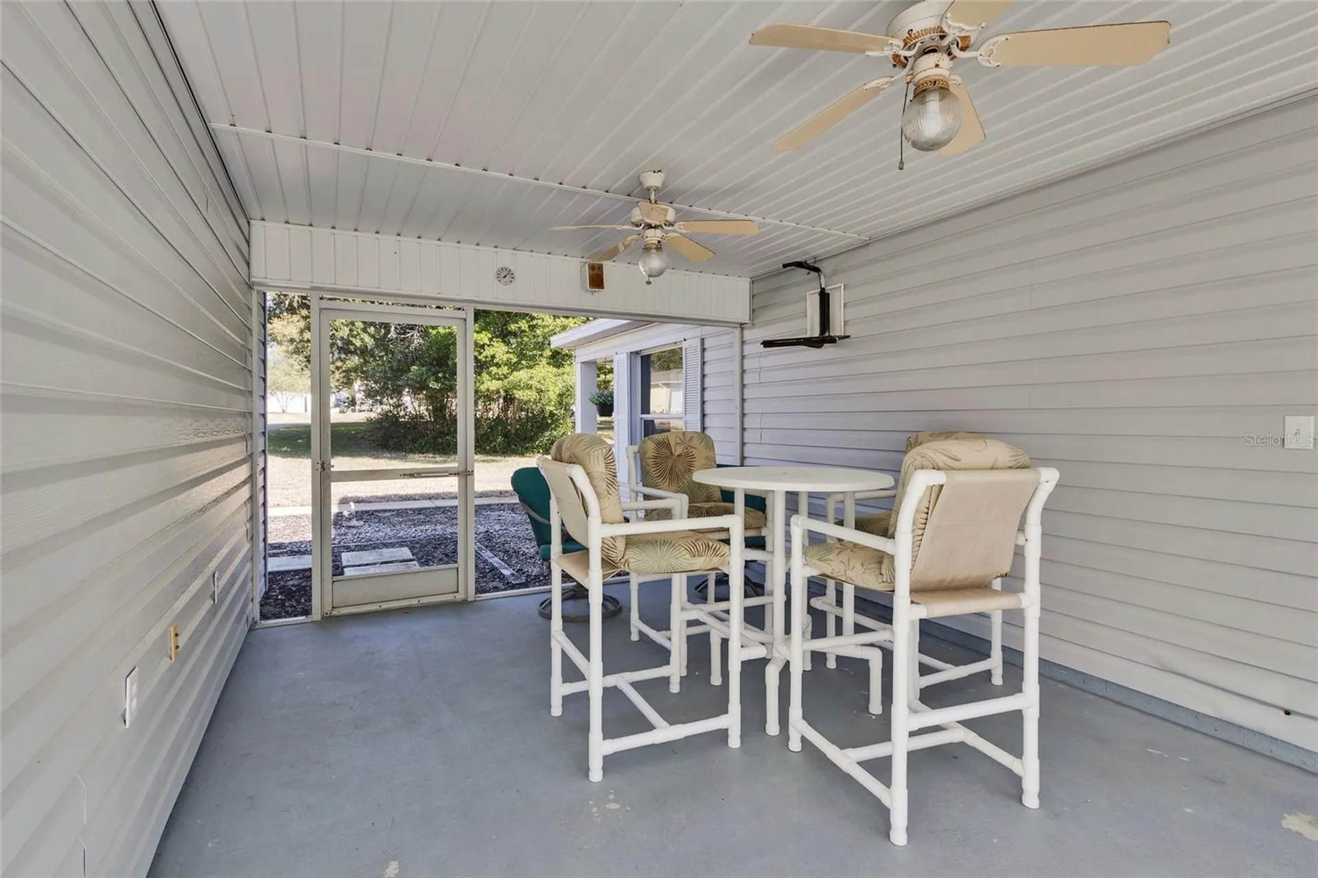 7095 Blackbird Avenue Weeki Wachee FL 34613