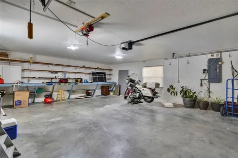 7095 Blackbird Avenue Weeki Wachee FL 34613
