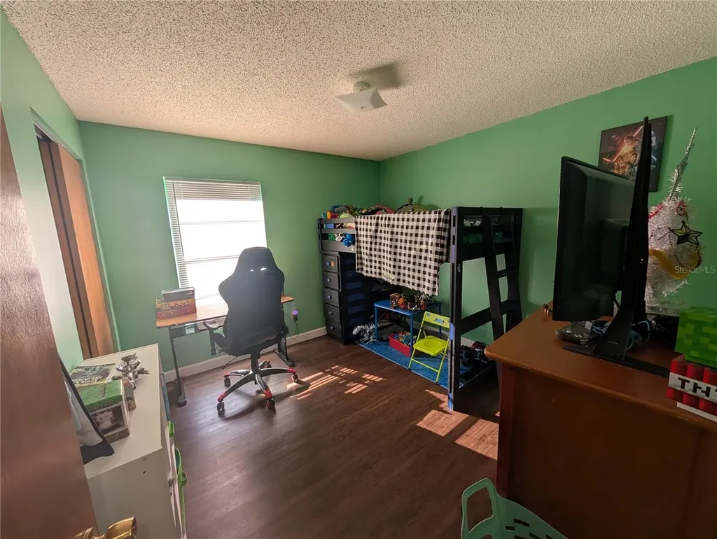 24 S Courtland Boulevard Deltona FL 32738