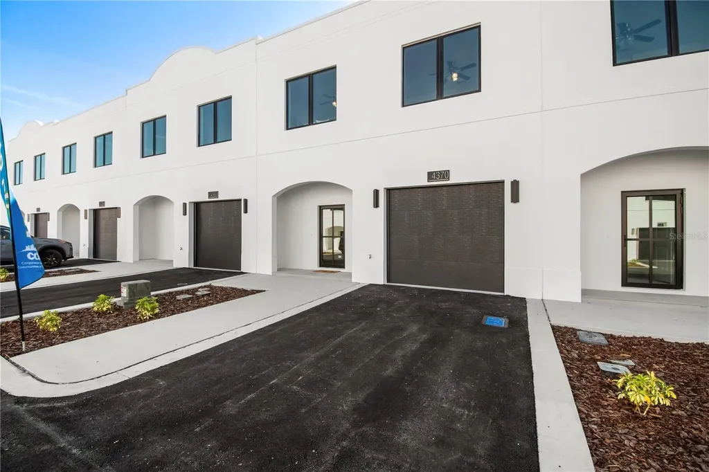 4342 Cambio Gardens Court Tampa FL 33610
