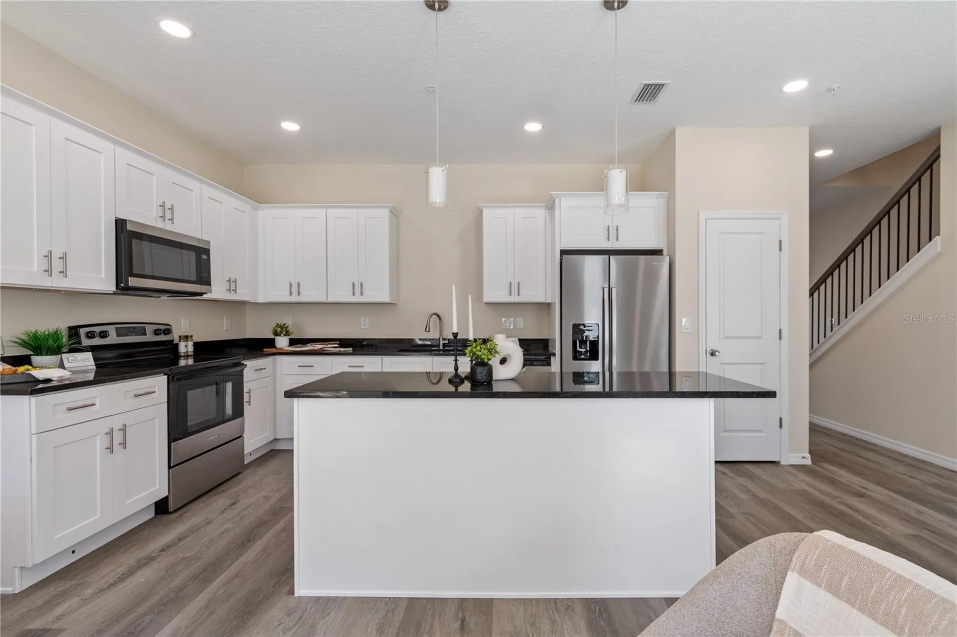 4342 Cambio Gardens Court Tampa FL 33610