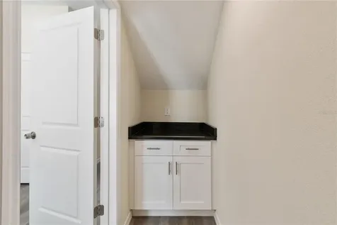 4342 Cambio Gardens Court Tampa FL 33610