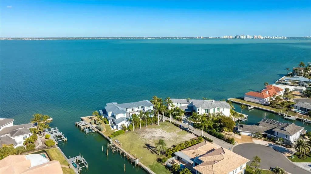 591 #B Golf Links Lane Longboat Key FL 34228