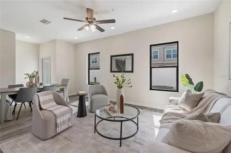 4348 Cambio Gardens Court Tampa FL 33610