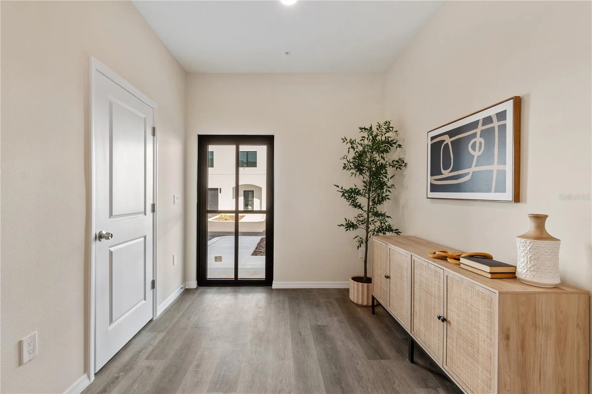 4346 Cambio Gardens Court Tampa FL 33610