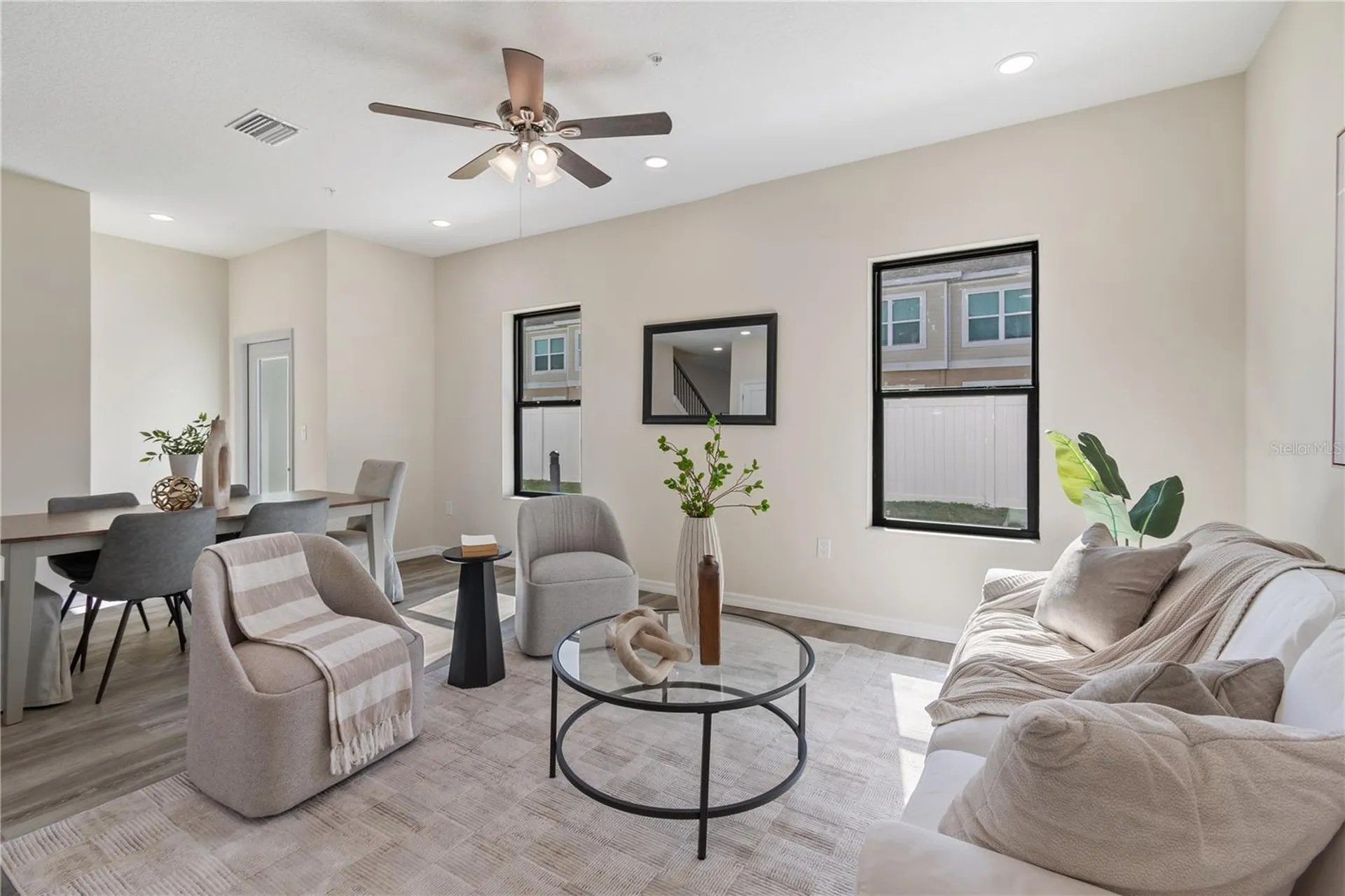 4346 Cambio Gardens Court Tampa FL 33610