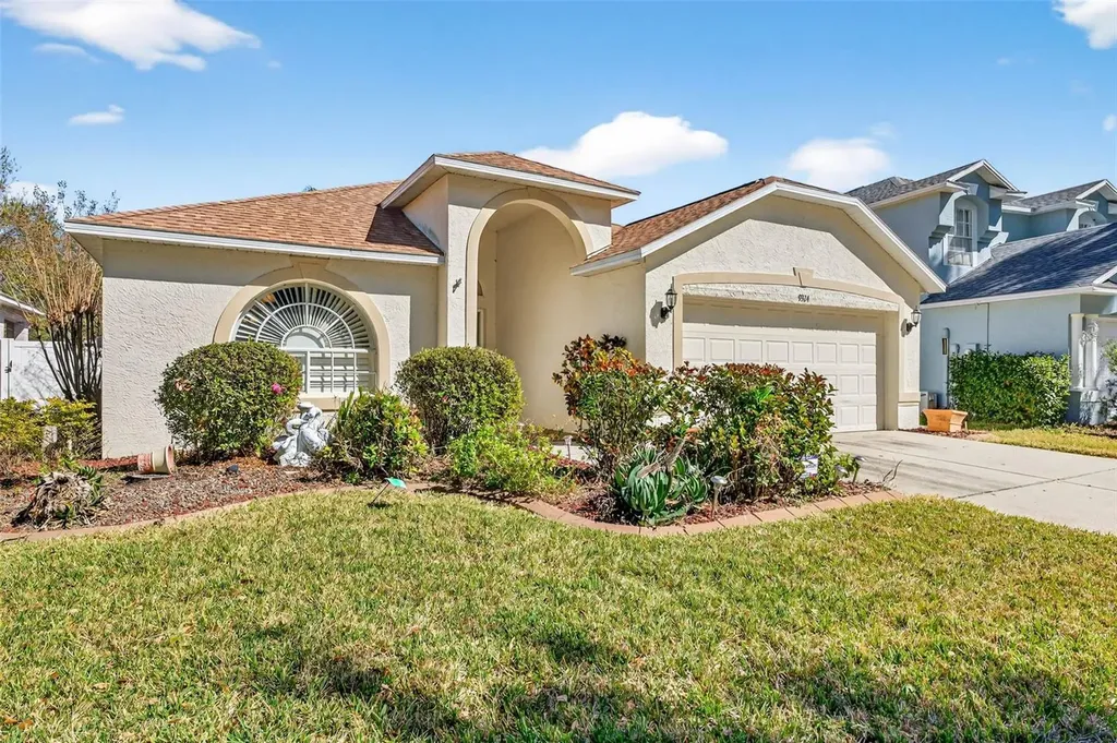 9324 Hidden Water Circle Riverview FL 33578