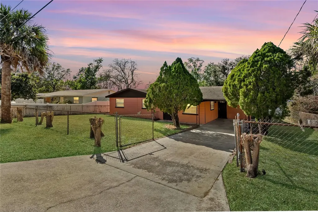 1210 Gladys Avenue Lakeland FL 33805