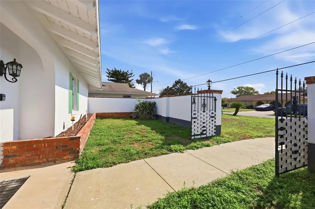 2325 Lauderdale Court Orlando FL 32805