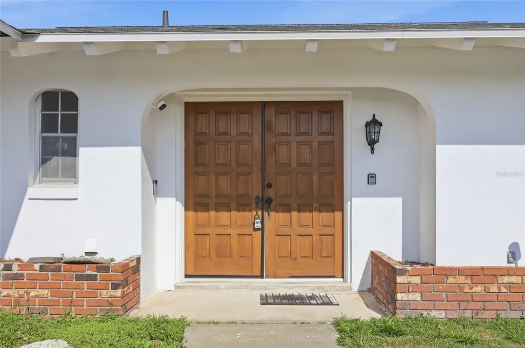2325 Lauderdale Court Orlando FL 32805