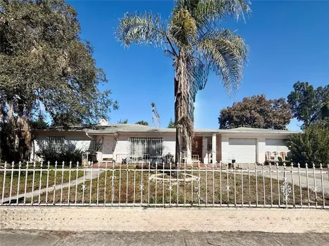 3206 E Giddens Avenue Tampa FL 33610